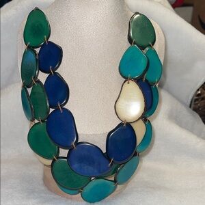 Elegant Multicolort Tagua Nut Statement Necklace